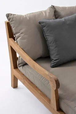 Daybed><noscript><img width=
