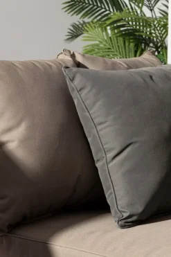Daybed><noscript><img width=