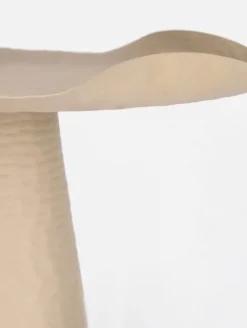 Tavolini>Bizzotto TAVOLINO IN METALLO BEIGE - LALITA